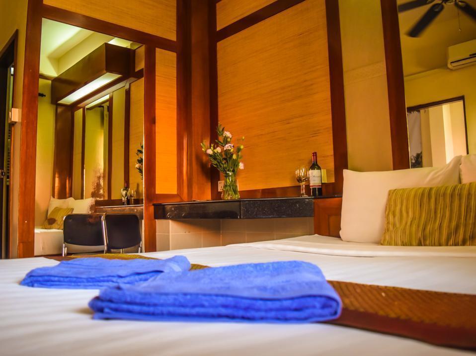 Bar Oz Riverside Guesthouse Phnom-Penh Buitenkant foto